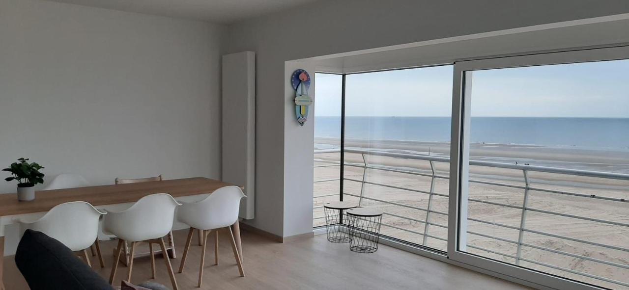 Appartment With Frontal Sea View With 3 Bedrooms Koksijde Exterior foto